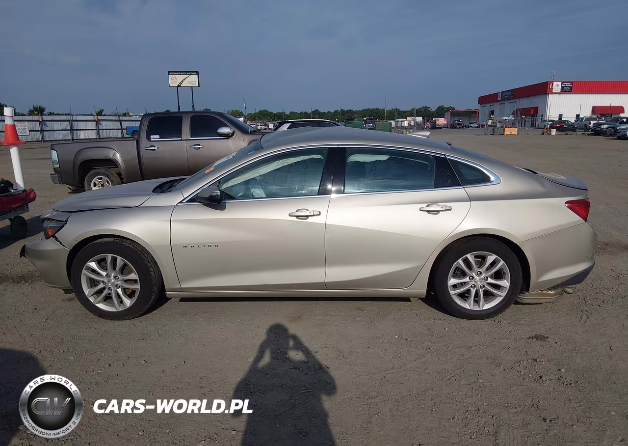 2016 Chevrolet Malibu 1Lt VIN:1G1ZE5ST1GF307657 - 14