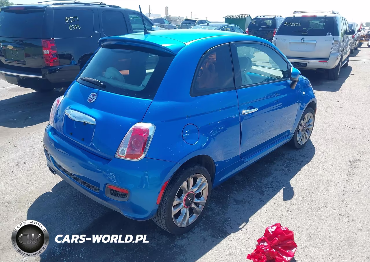 2015 Fiat 500 Sport VIN:3C3CFFBRXFT696246 - 4