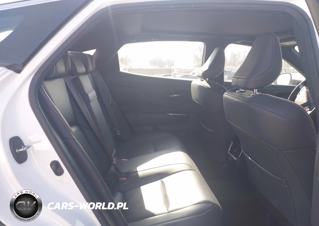 2024 Toyota Crown Limited VIN:JTDAAAAF0R3026572 - 8