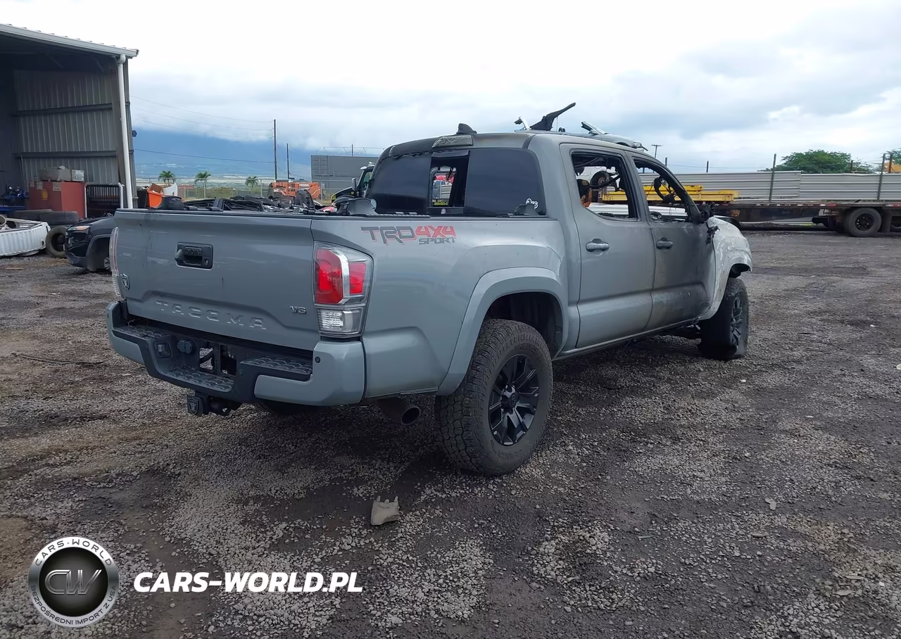 2021 Toyota Tacoma VIN:3TMCZ5AN2MM424647 - 4