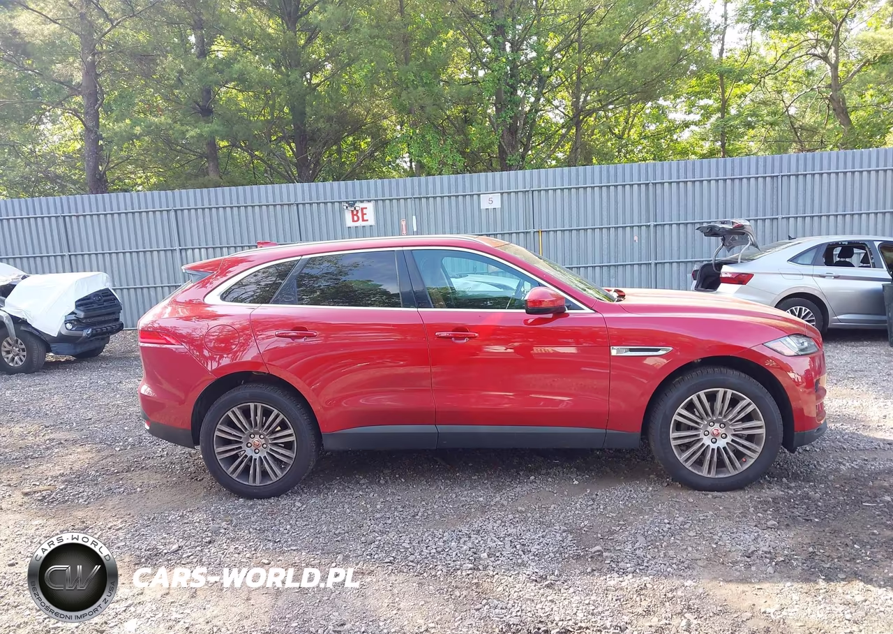 2019 Jaguar F-Pace 30T Portfolio VIN:SADCN2GX6KA395381 - 13