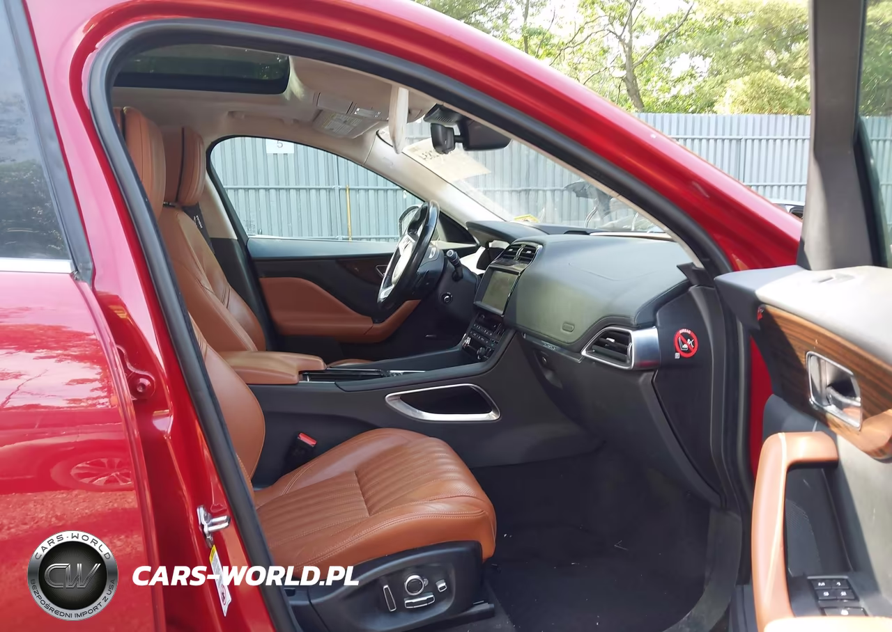 2019 Jaguar F-Pace 30T Portfolio VIN:SADCN2GX6KA395381 - 5
