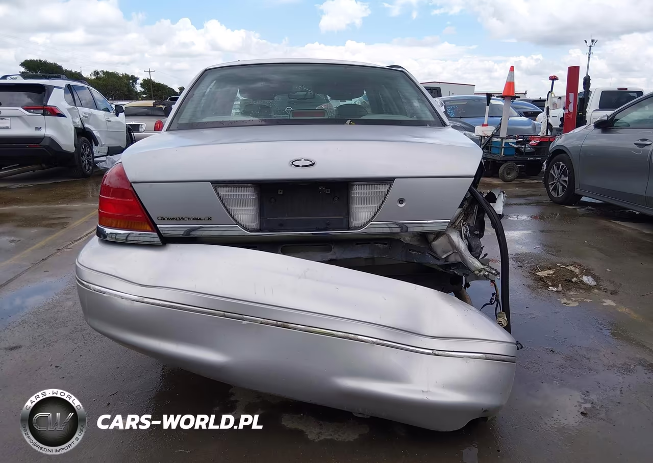 1999 Ford Crown Victoria Lx VIN:2FAFP74W8XX215270 - 17