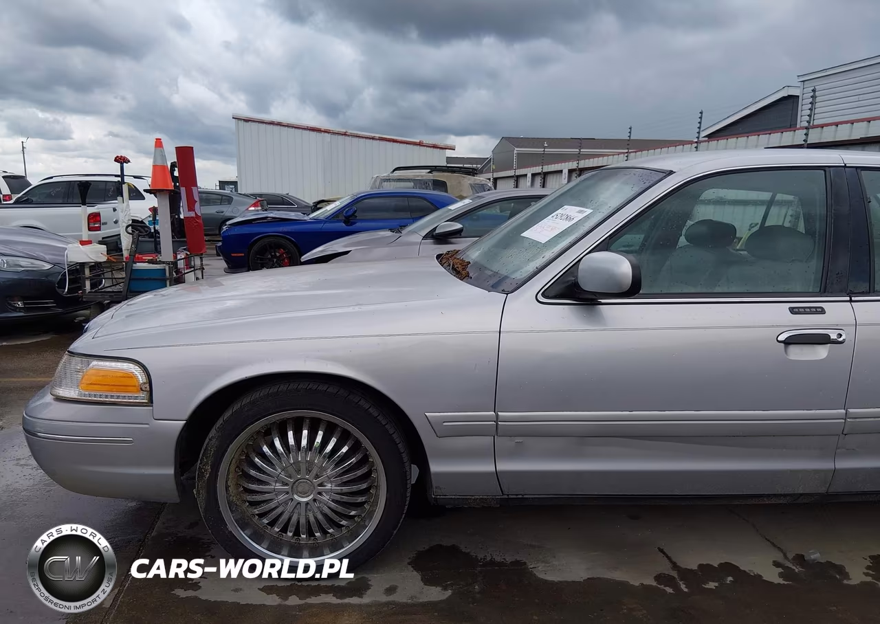 1999 Ford Crown Victoria Lx VIN:2FAFP74W8XX215270 - 20