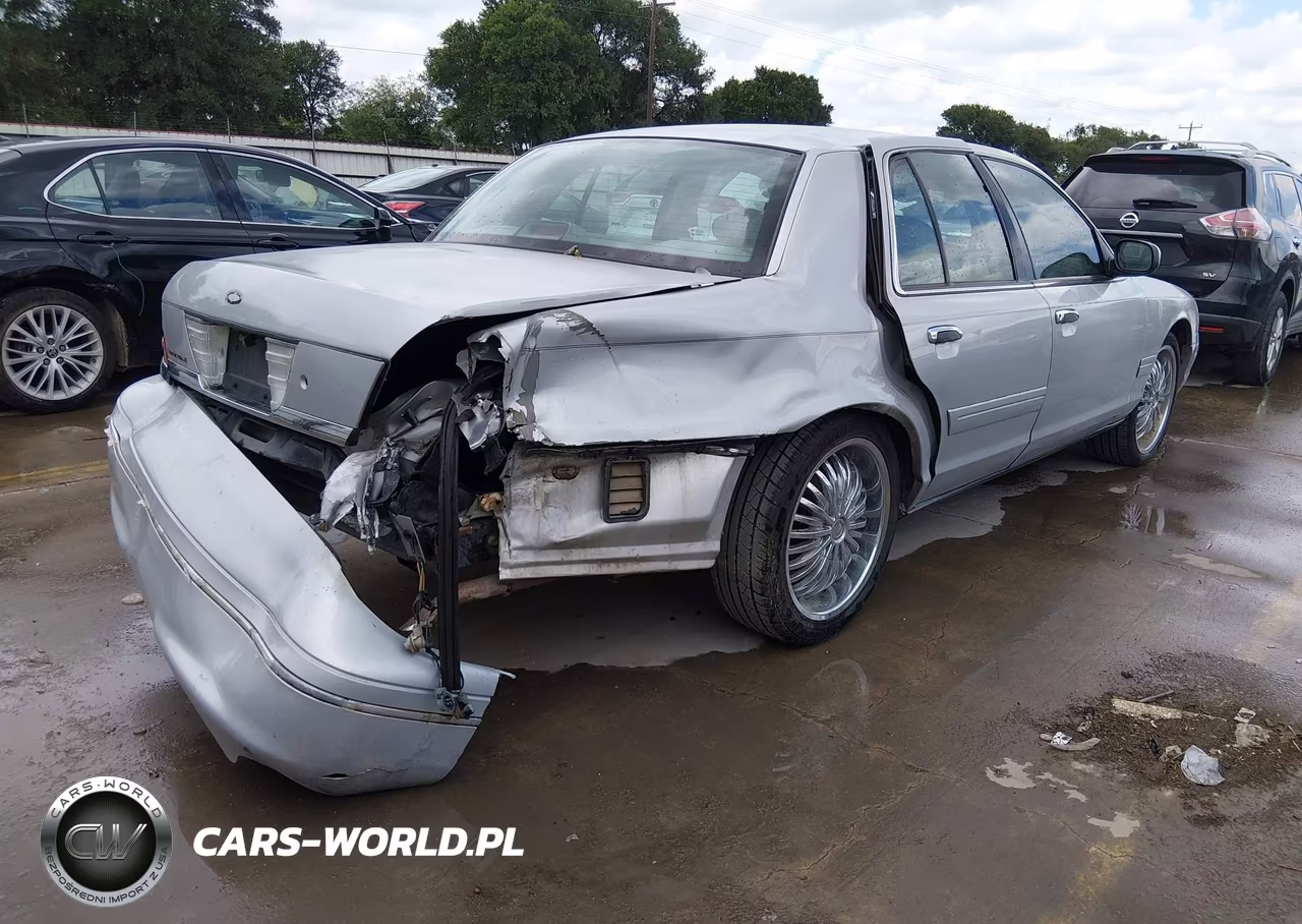 1999 Ford Crown Victoria Lx VIN:2FAFP74W8XX215270 - 4