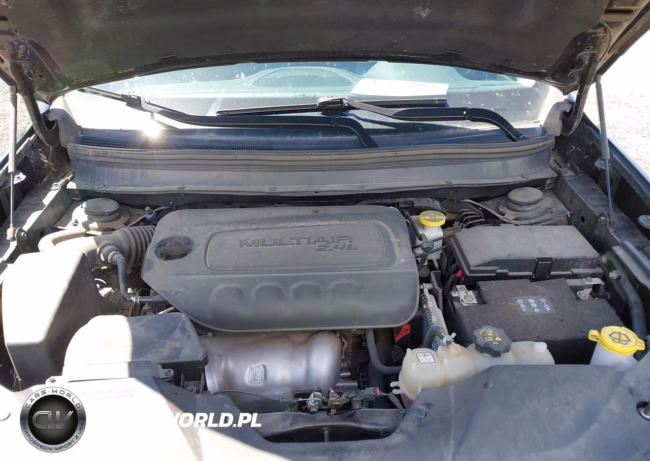 2019 Jeep Cherokee Latitude 4X4 VIN:1C4PJMCB5KD444938 - 10