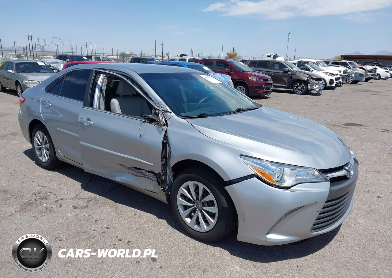 2017 Toyota Camry Le – zdjęcie 1 z 16