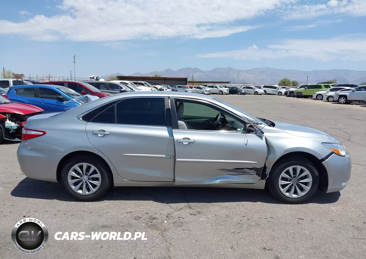 2017 Toyota Camry Le VIN:4T1BF1FK5HU329704 - 13