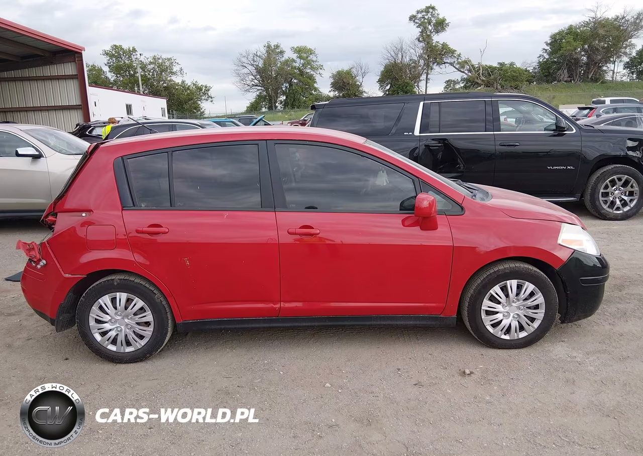 2011 Nissan Versa 1.8S VIN:3N1BC1CP1BL437044 - 13