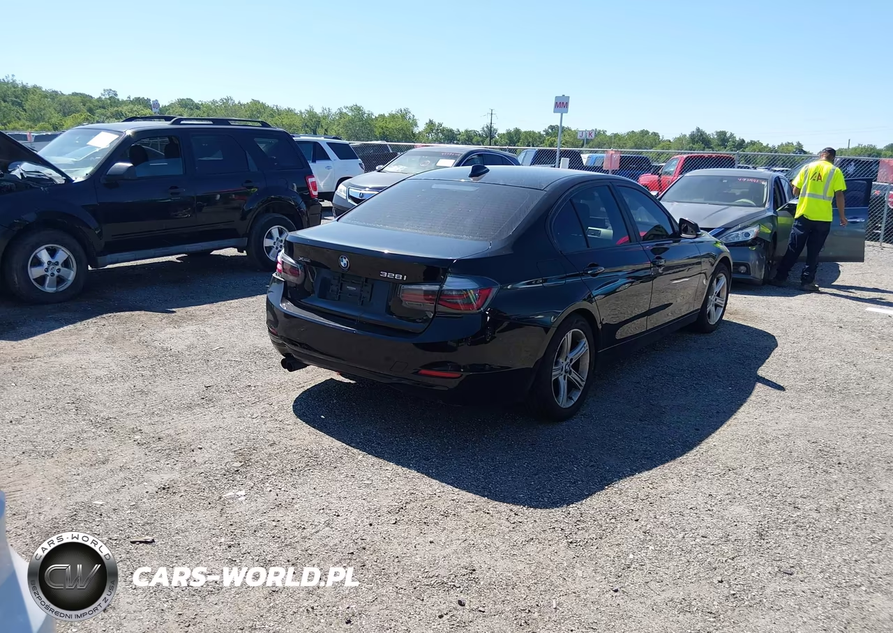 2013 BMW 328I xDrive VIN:WBA3B3C5XDF541928 - 4