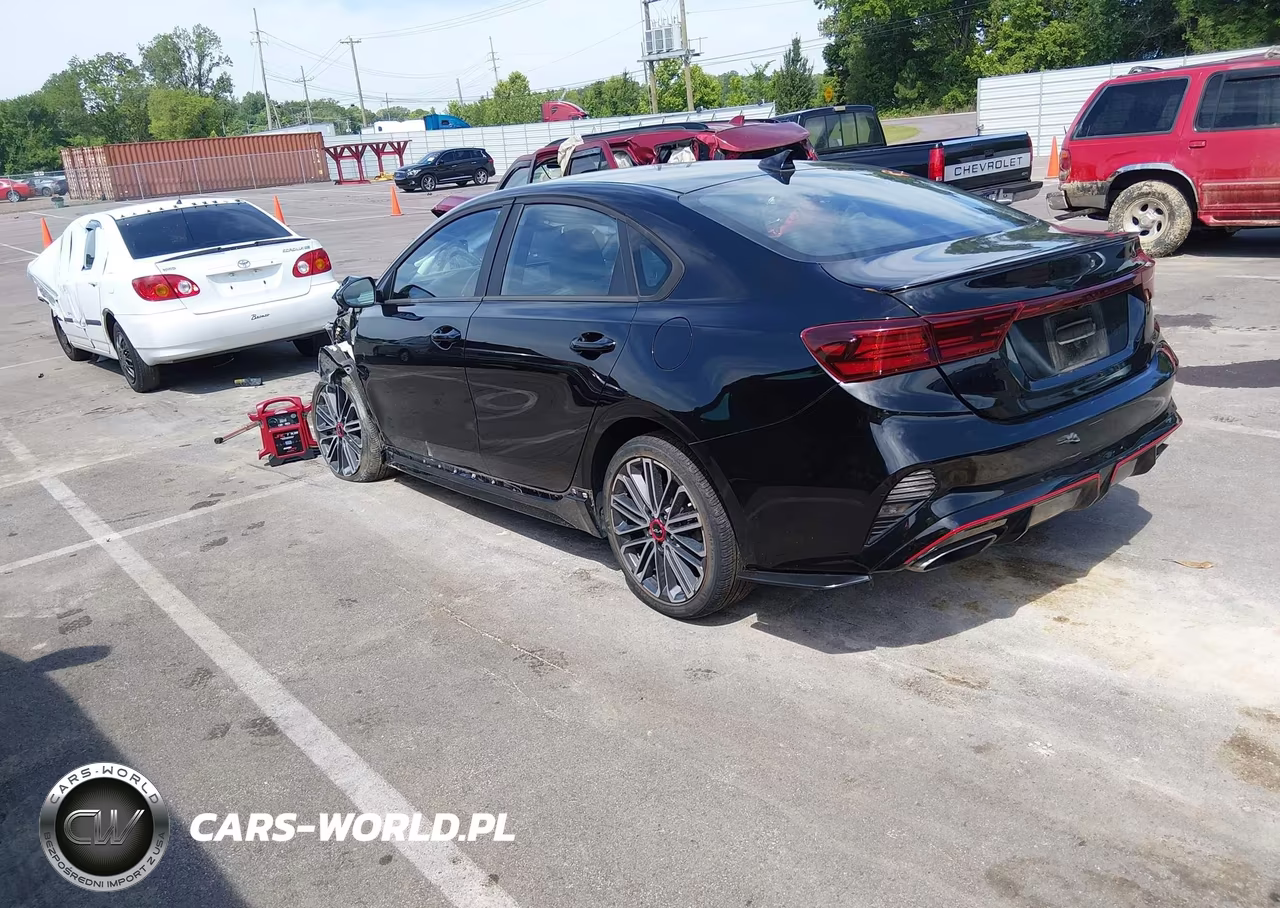 2023 Kia Forte Gt VIN:3KPF44AC2PE518336 - 3