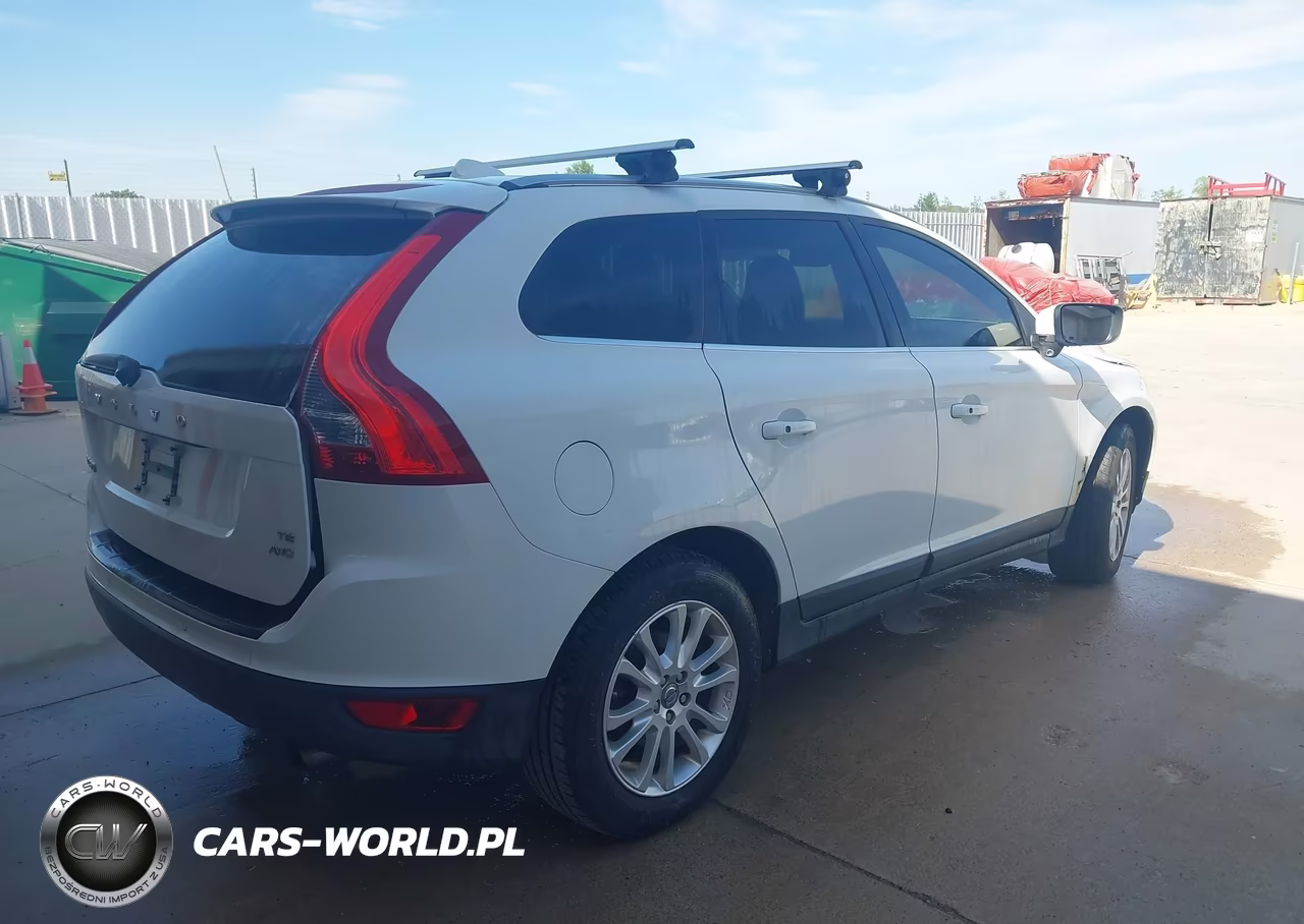 2010 Volvo Xc60 T6-T6 R-Design VIN:YV4992DZ0A2026005 - 4