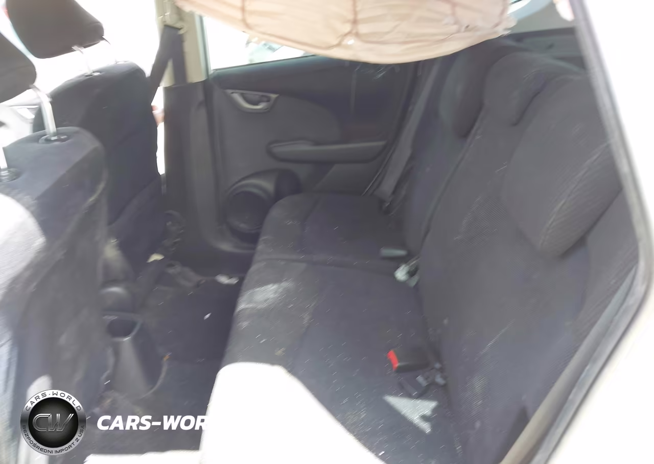 2013 Honda Fit Sport VIN:JHMGE8G51DC039022 - 8
