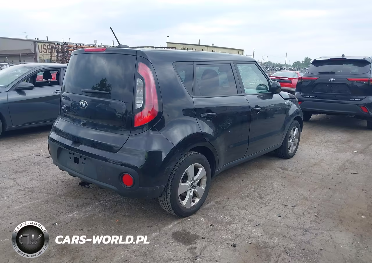 2018 Kia Soul VIN:KNDJN2A23J7533888 - 4