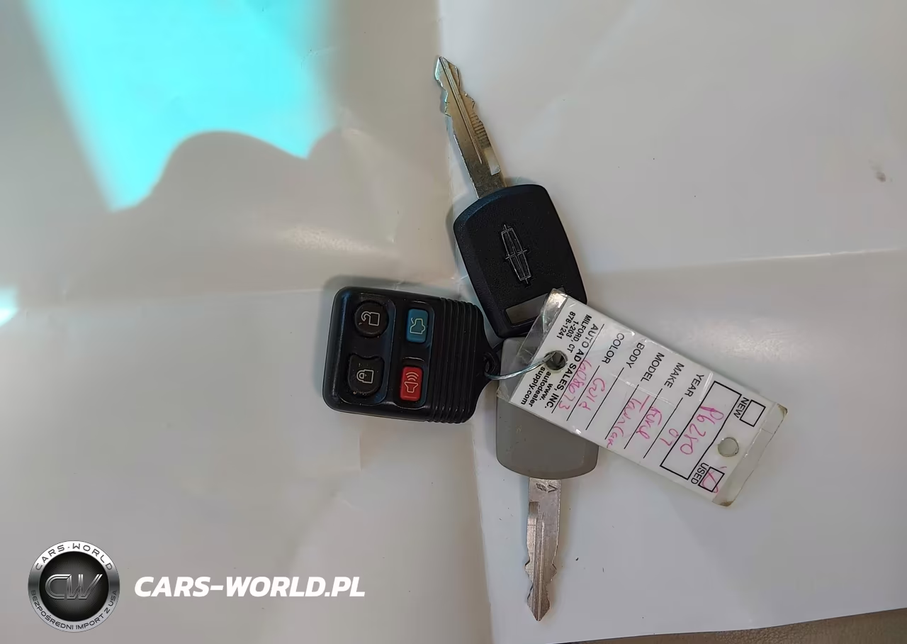 2007 Lincoln Town Car Signature Limited VIN:1LNHM82W17Y608673 - 11