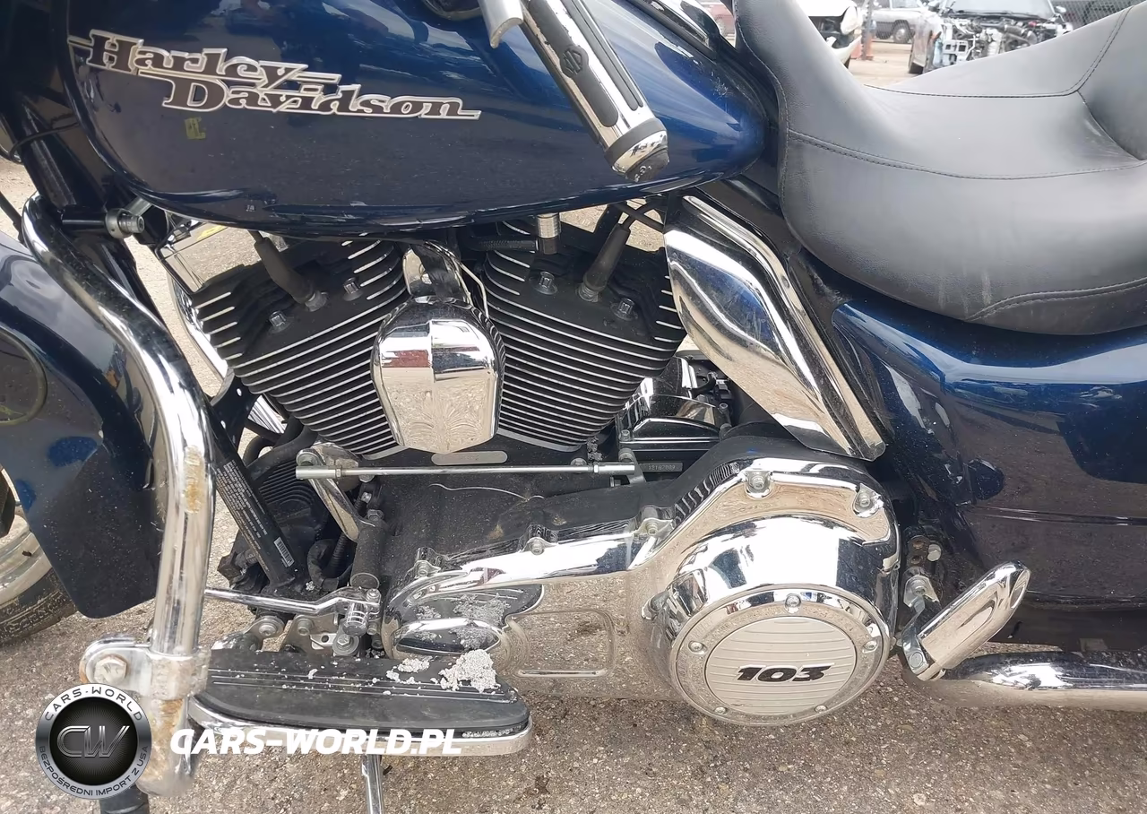 2012 Harley-Davidson Flhx Street Glide VIN:1HD1KBM16CB649175 - 9