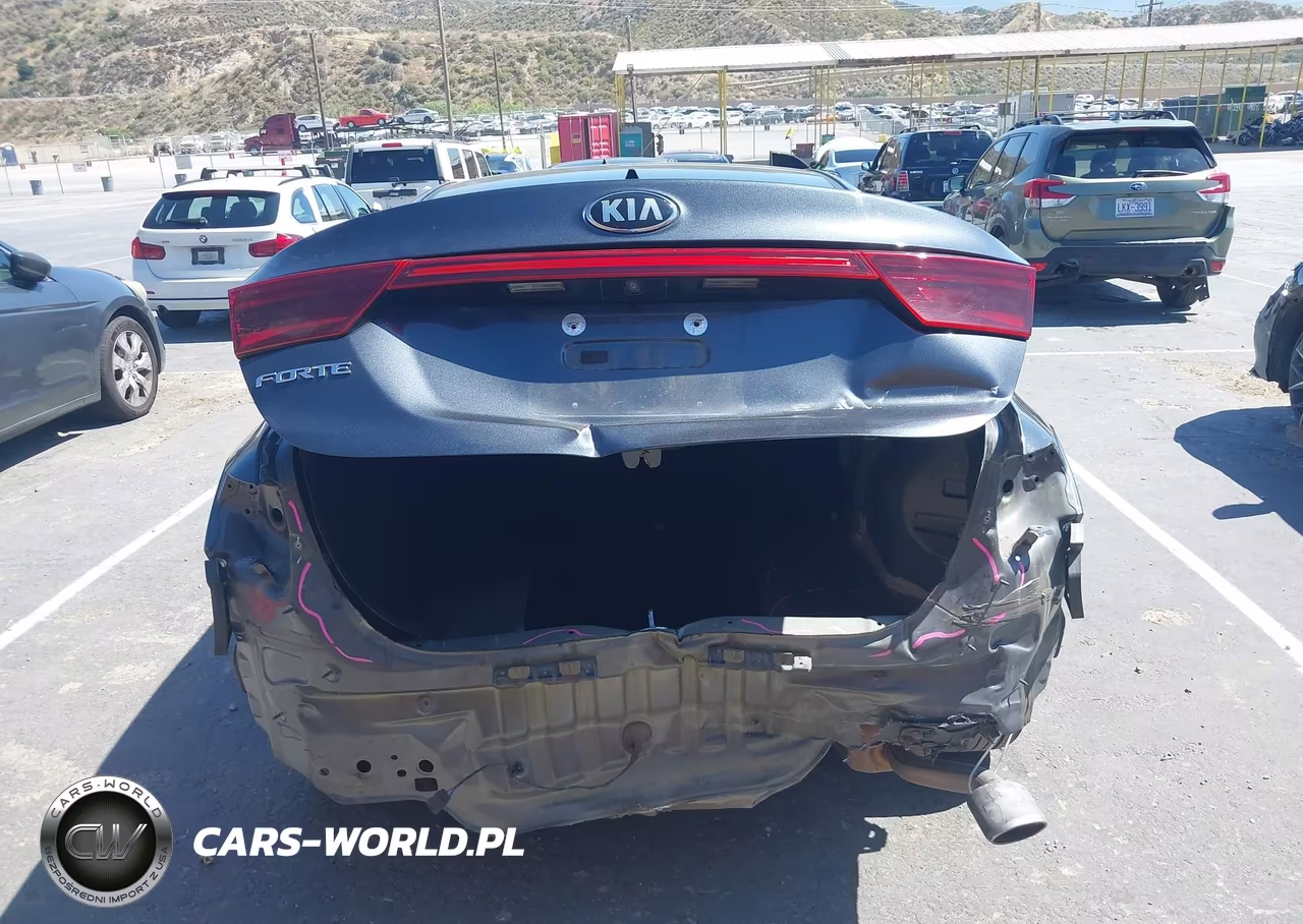 2020 Kia Forte Lxs VIN:3KPF24AD4LE249099 - 6