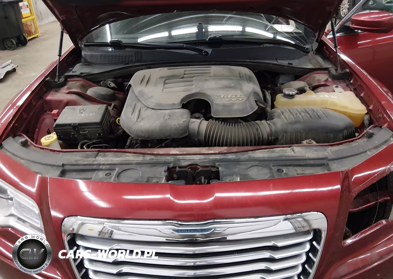 2012 Chrysler 300 VIN:2C3CCAAG3CH261469 - 10