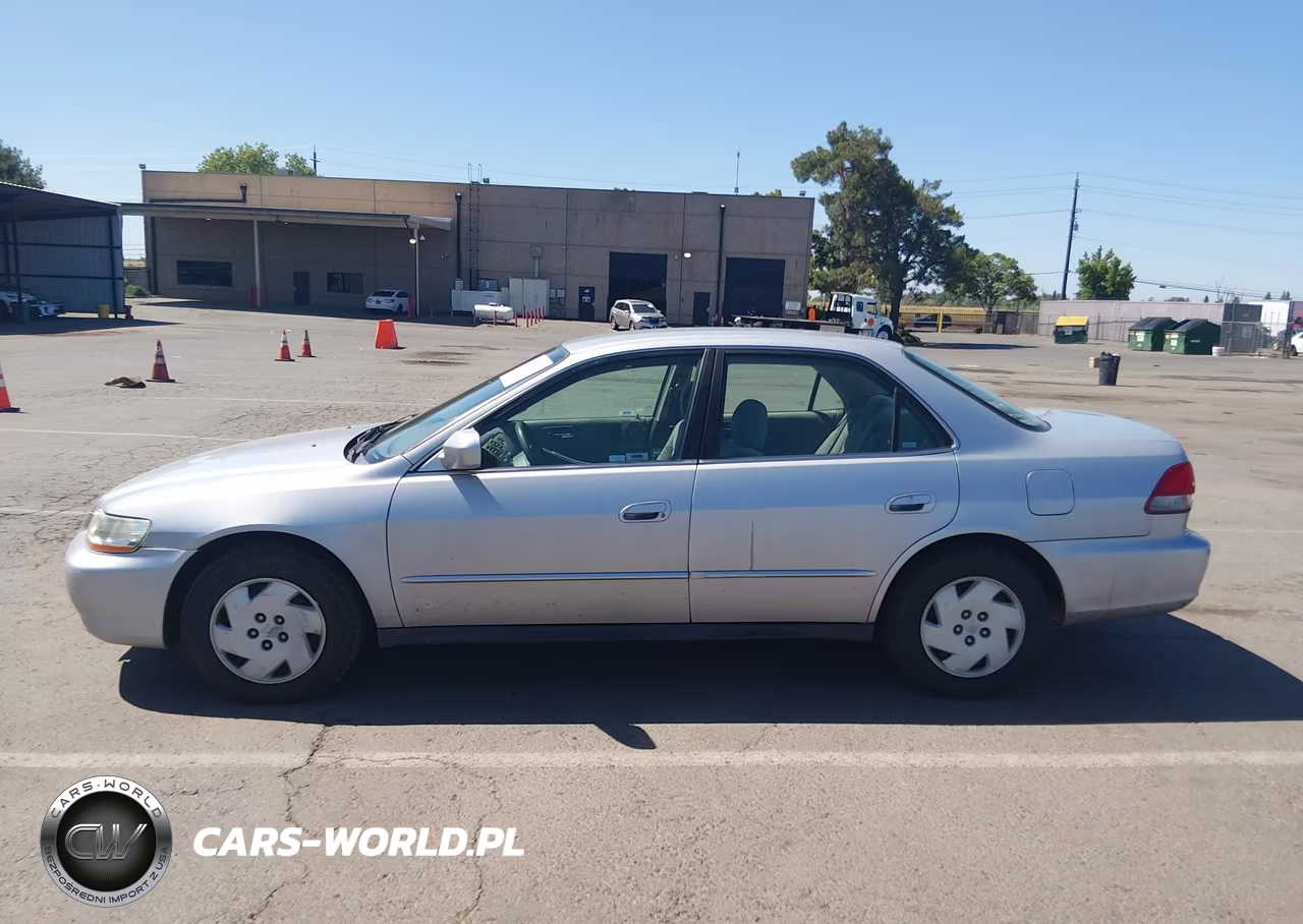 2002 Honda Accord 3.0 Lx VIN:1HGCG164X2A011689 - 14