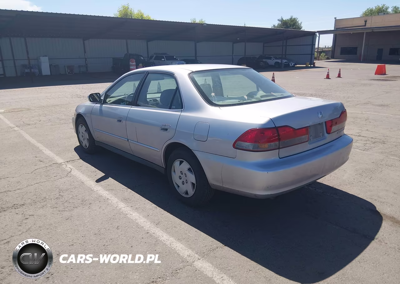 2002 Honda Accord 3.0 Lx VIN:1HGCG164X2A011689 - 3