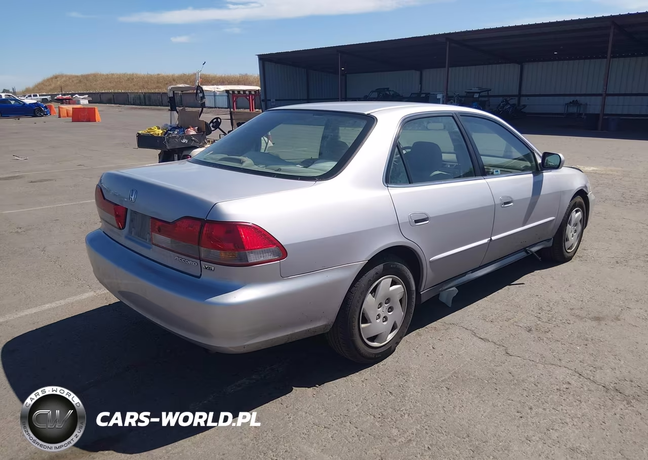 2002 Honda Accord 3.0 Lx VIN:1HGCG164X2A011689 - 4