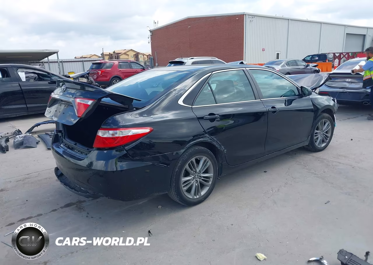 2017 Toyota Camry Se VIN:4T1BF1FK2HU438914 - 4