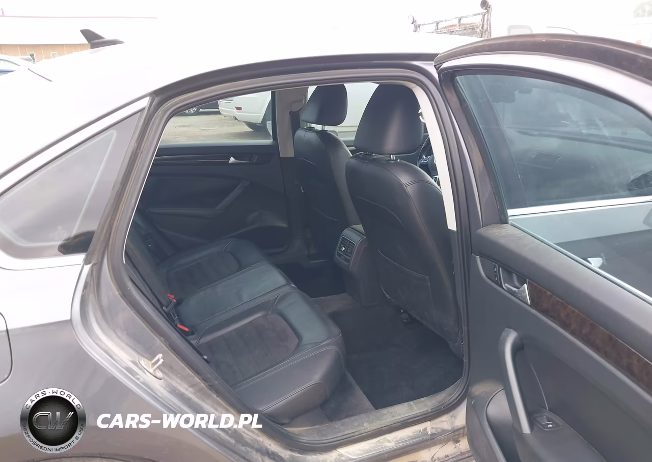 2015 Volkswagen Passat 2.0L Tdi Sel Premium VIN:1VWCV7A34FC080634 - 8