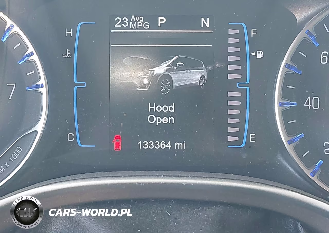 2017 Chrysler Pacifica Touring-L VIN:2C4RC1BG0HR540142 - 16