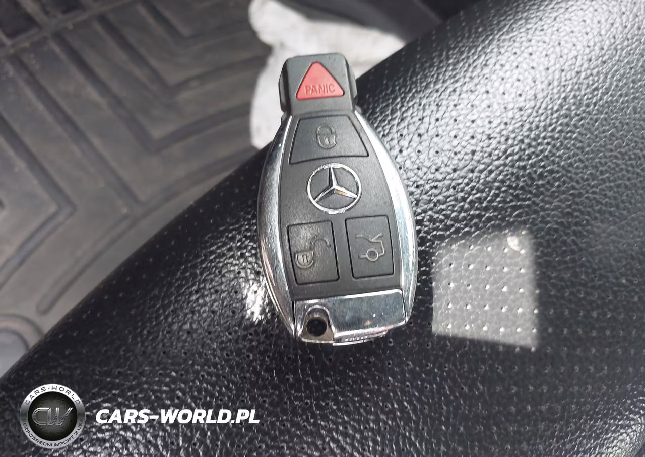 2018 Mercedes-Benz C 300 4Matic VIN:WDDWF4KB4JR396807 - 11