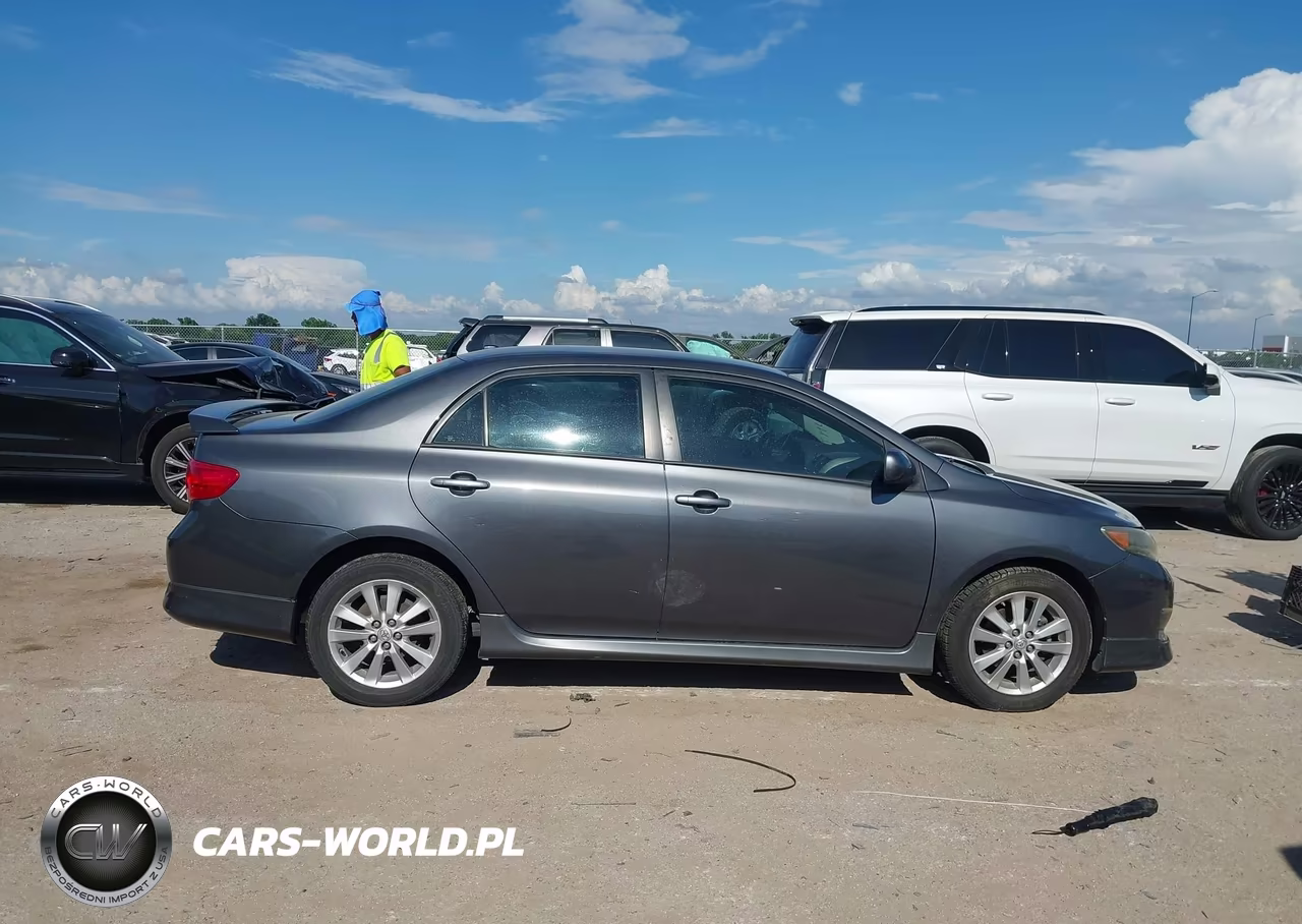 2010 Toyota Corolla S VIN:2T1BU4EE6AC403271 - 13