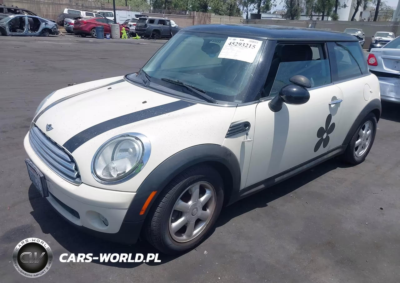 2009 Mini Cooper VIN:WMWMF33539TW77786 - 2