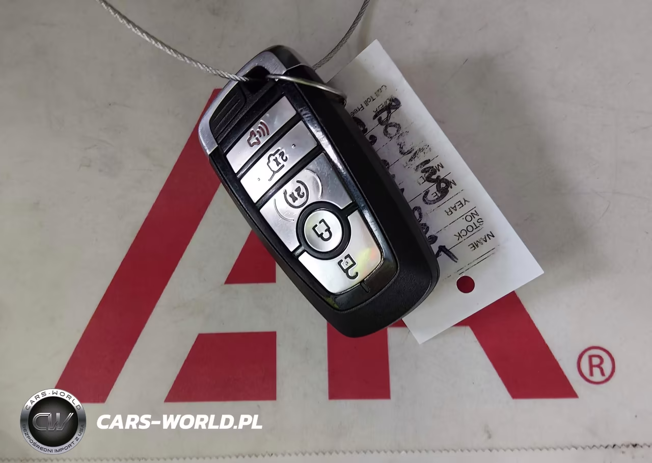 2020 Ford Escape Titanium VIN:1FMCU9J9XLUC30317 - 11