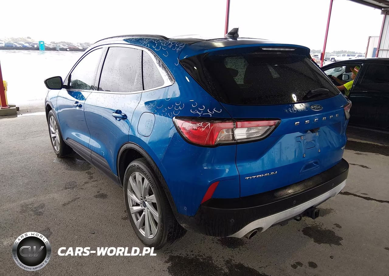 2020 Ford Escape Titanium VIN:1FMCU9J9XLUC30317 - 3