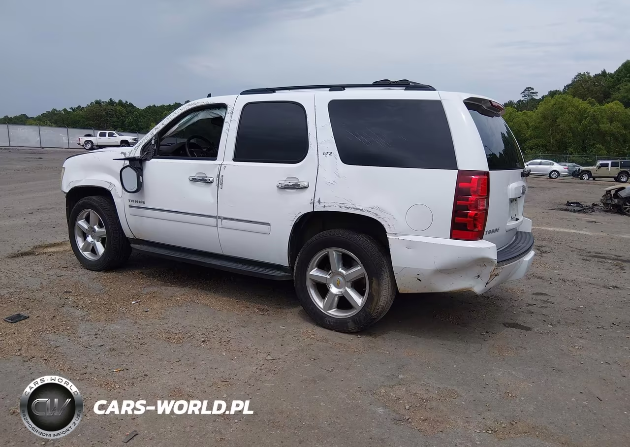 2010 Chevrolet Tahoe Ltz VIN:1GNUCCE08AR184143 - 3