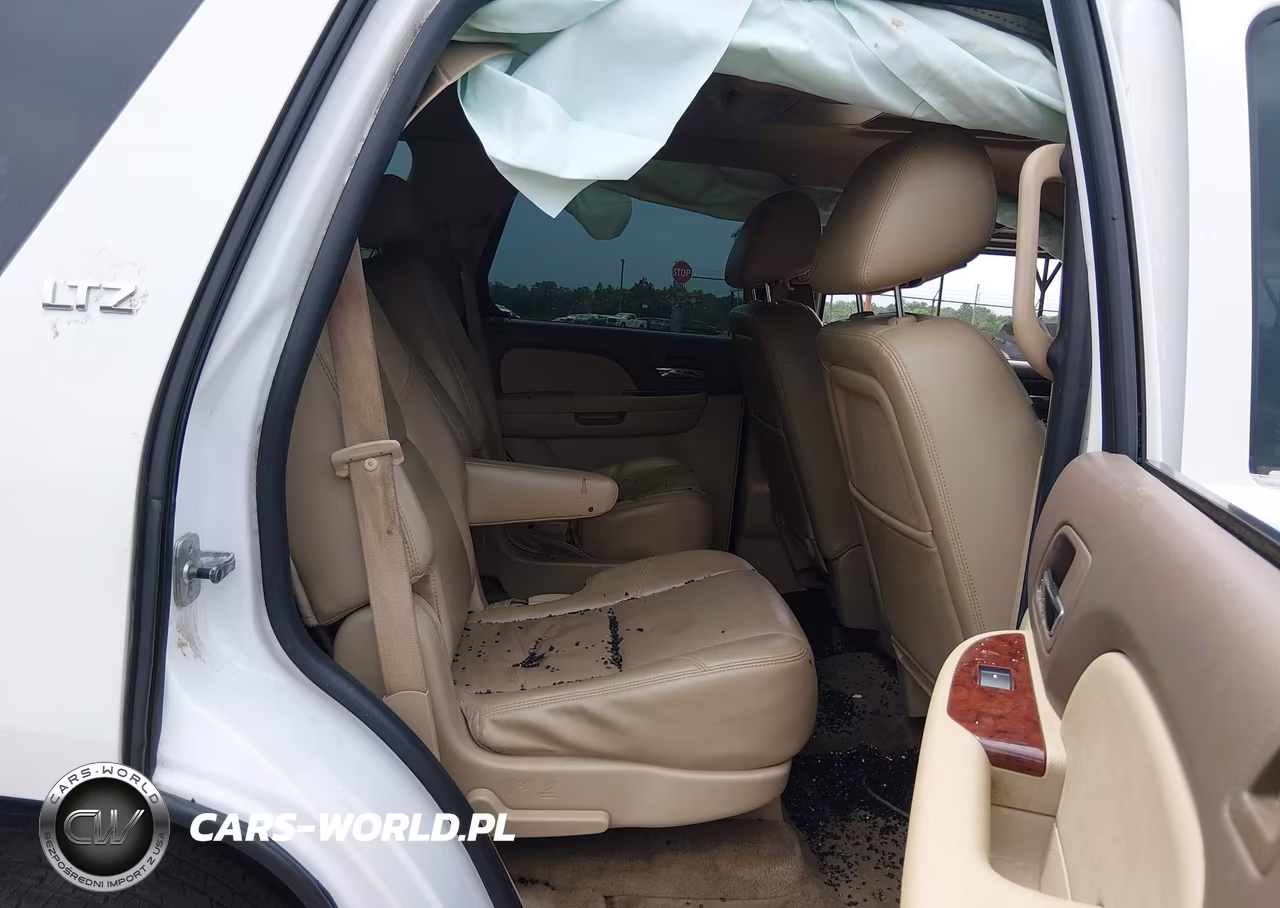 2010 Chevrolet Tahoe Ltz VIN:1GNUCCE08AR184143 - 8