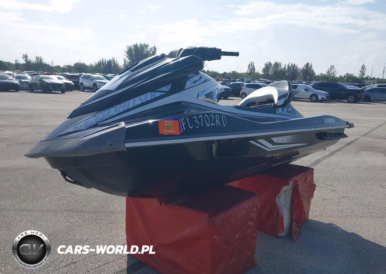2016 Yamaha Waverunner VIN:YAMA0148D616 - 2