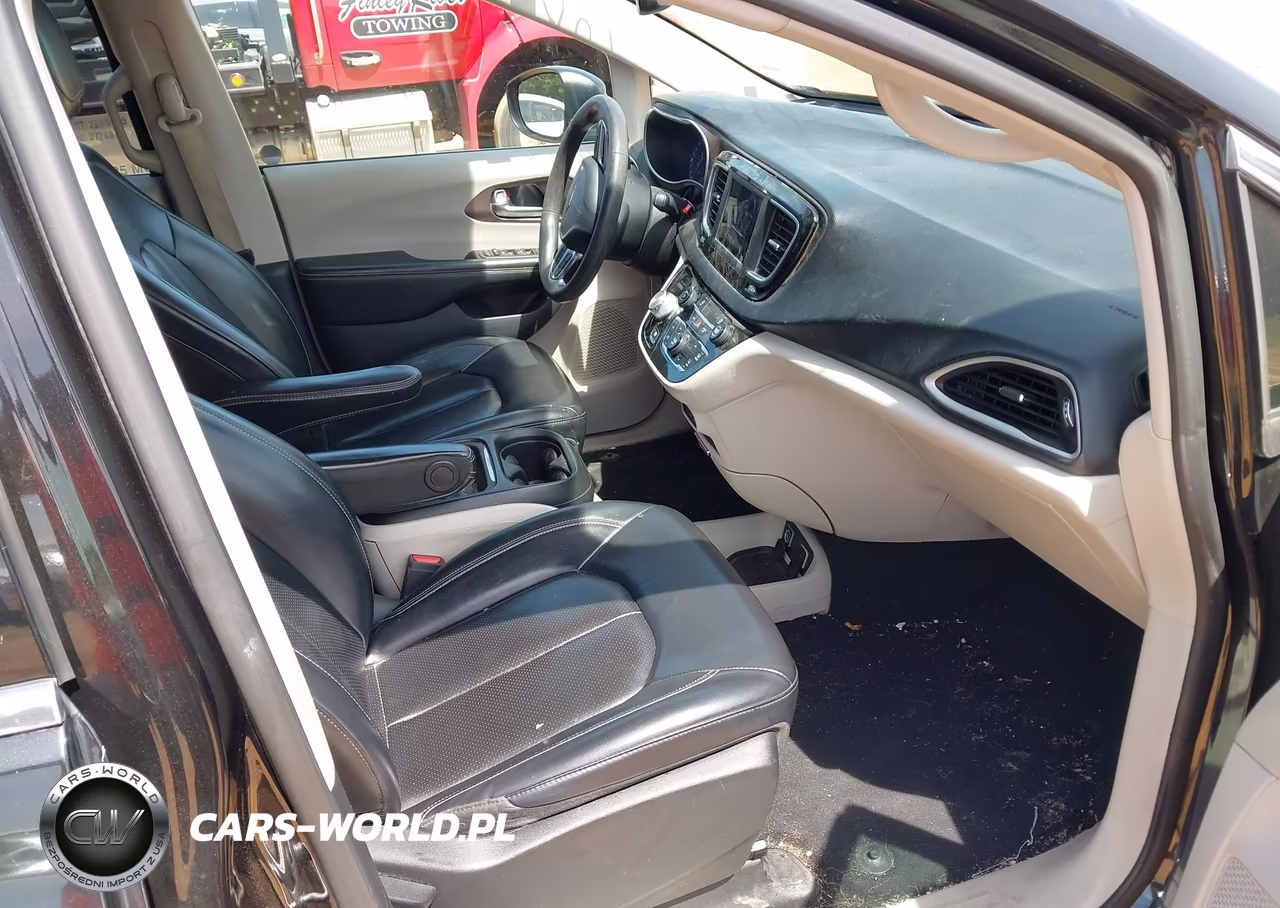 2020 Chrysler Voyager Lxi VIN:2C4RC1DG9LR268292 - 5