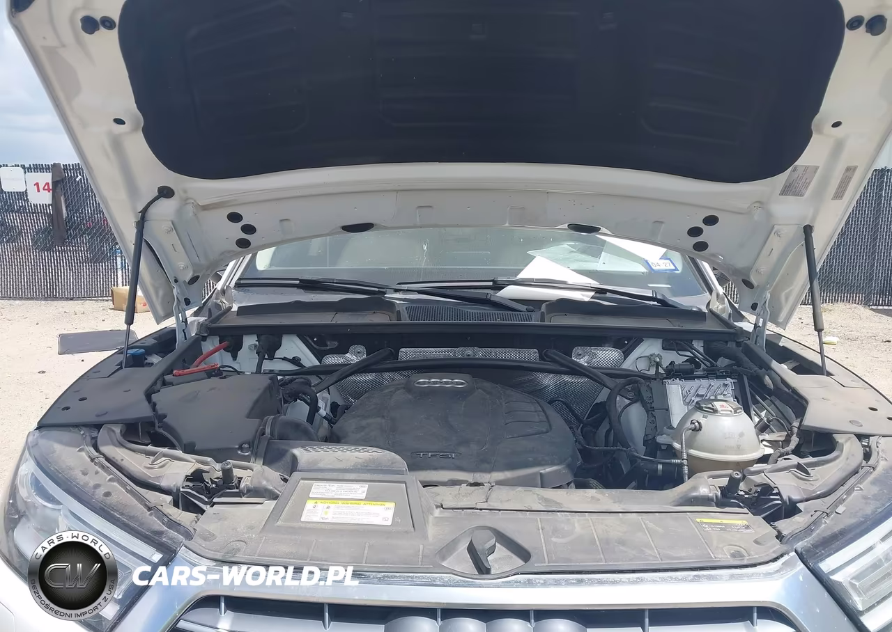 2019 Audi Q5 45 Premium VIN:WA1ANAFY7K2050372 - 10