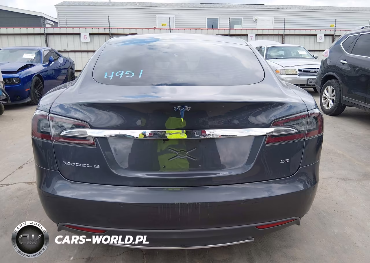 2014 Tesla Model S P85 VIN:5YJSA1H18EFP61599 - 16
