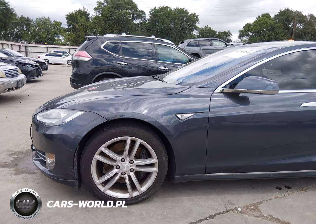 2014 Tesla Model S P85 VIN:5YJSA1H18EFP61599 - 20