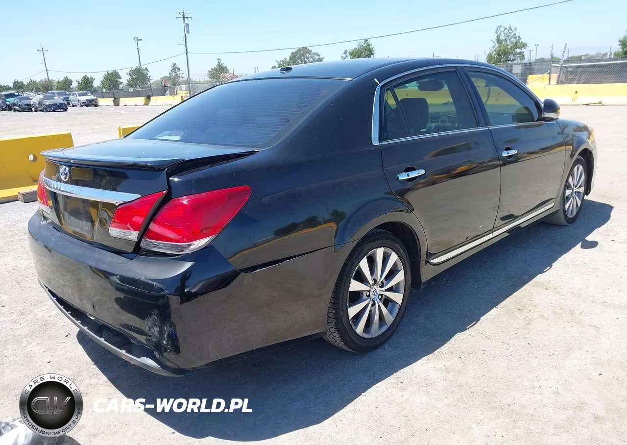2011 Toyota Avalon Limited VIN:4T1BK3DBXBU418377 - 4