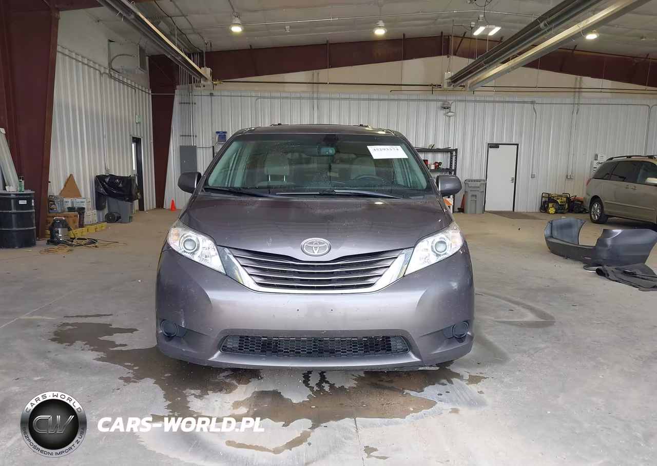 2017 Toyota Sienna Le 8 Passenger VIN:5TDKZ3DC6HS849725 - 13