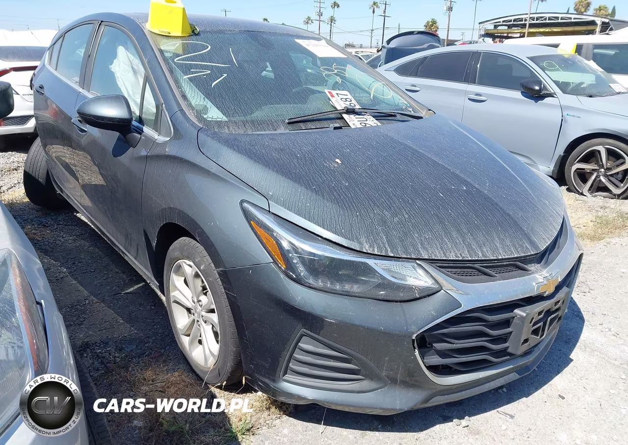 2019 Chevrolet Cruze Lt – zdjęcie 1 z 17