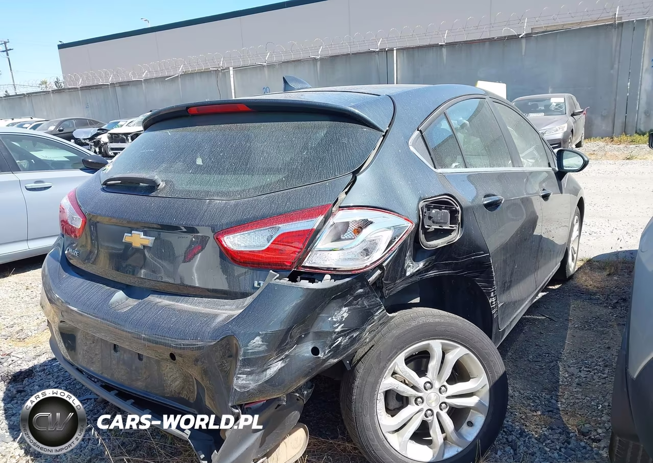2019 Chevrolet Cruze Lt VIN:3G1BE6SM1KS558313 - 4