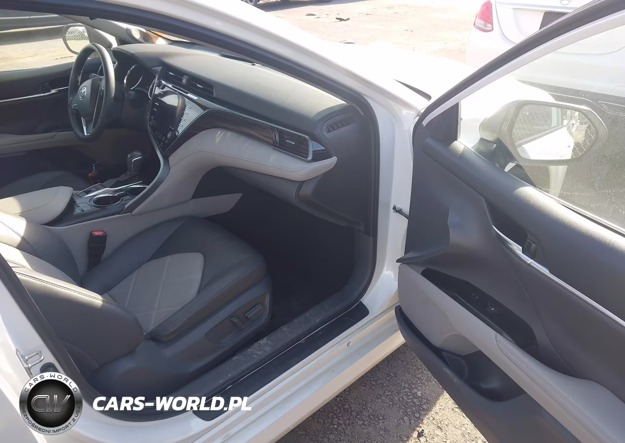 2019 Toyota Camry Xle VIN:4T1B11HK7KU817717 - 5