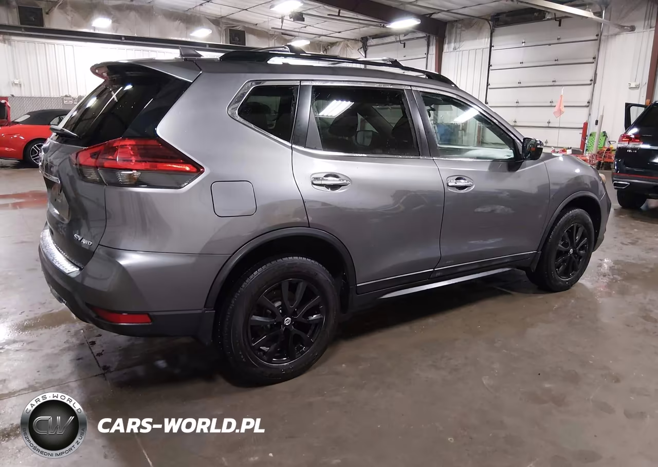 2017 Nissan Rogue Sv VIN:5N1AT2MV3HC815294 - 4