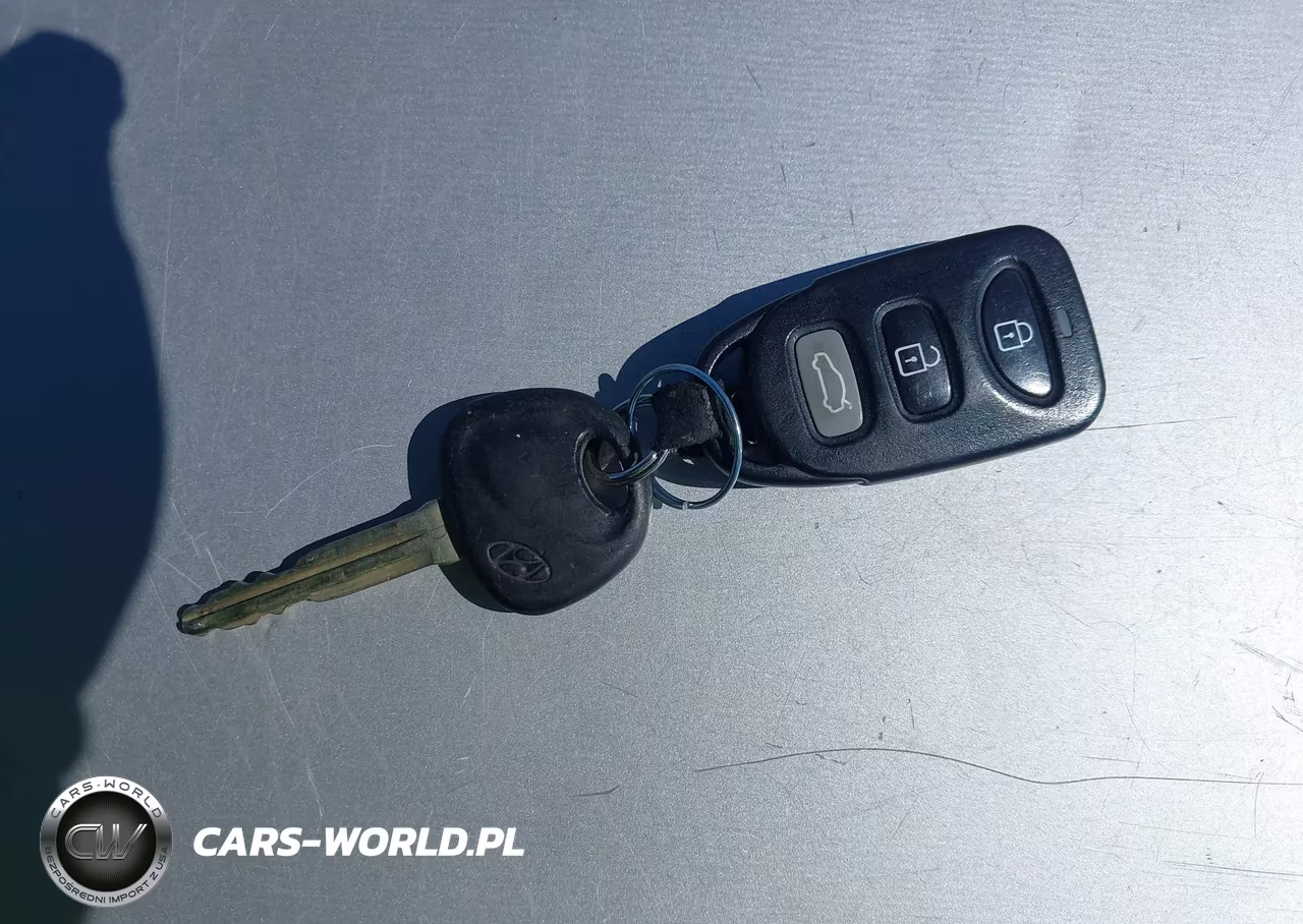 2008 Hyundai Elantra Gls-Se VIN:KMHDU46D98U365431 - 11