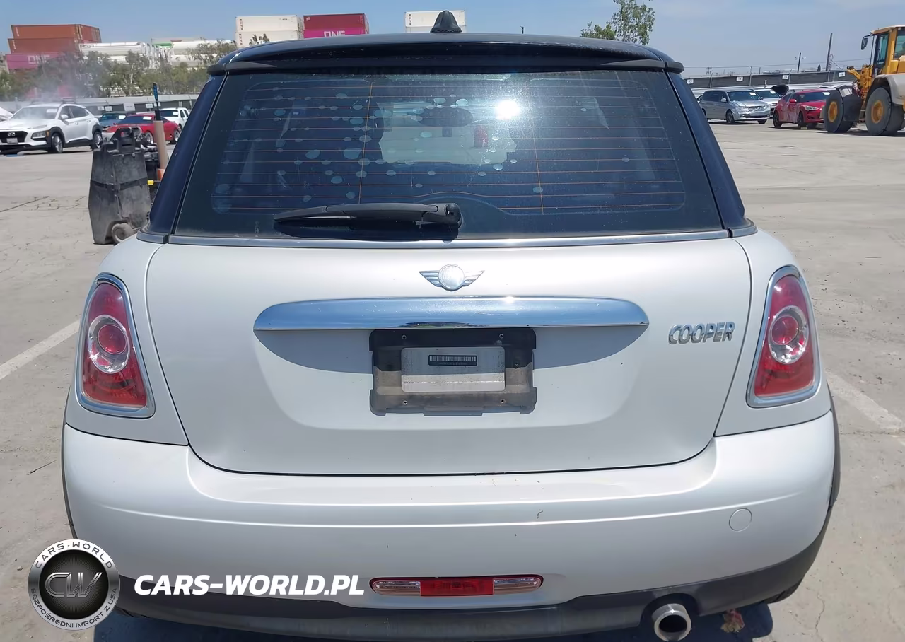 2011 Mini Cooper VIN:WMWSU3C57BT098190 - 16