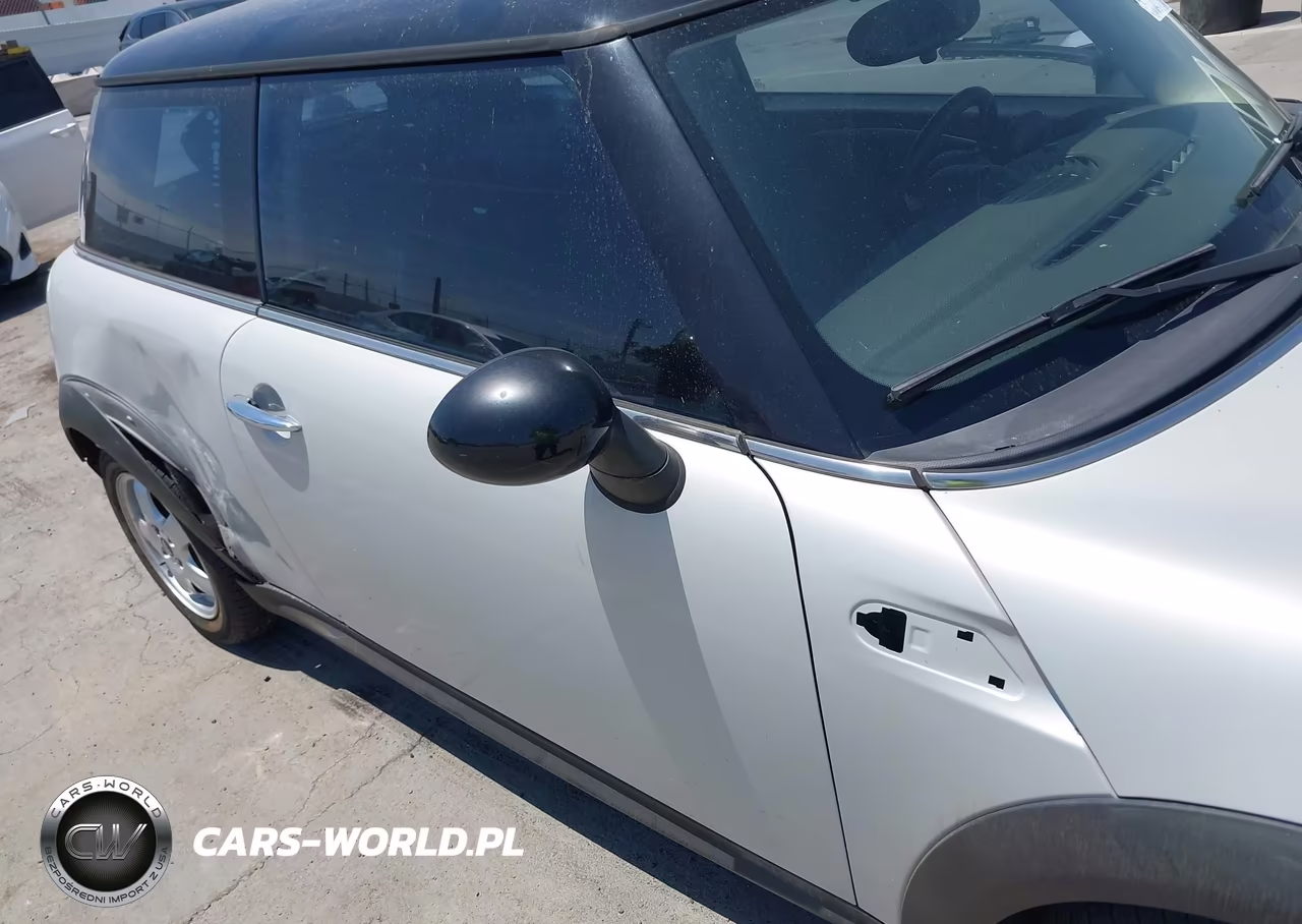 2011 Mini Cooper VIN:WMWSU3C57BT098190 - 6