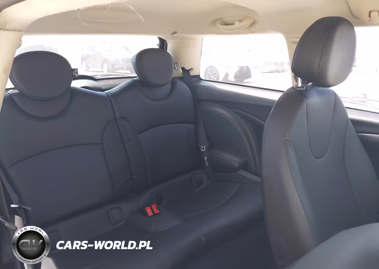 2011 Mini Cooper VIN:WMWSU3C57BT098190 - 8